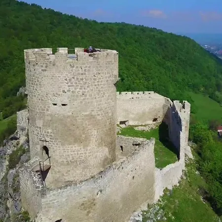 شقة Castle بيهاتش